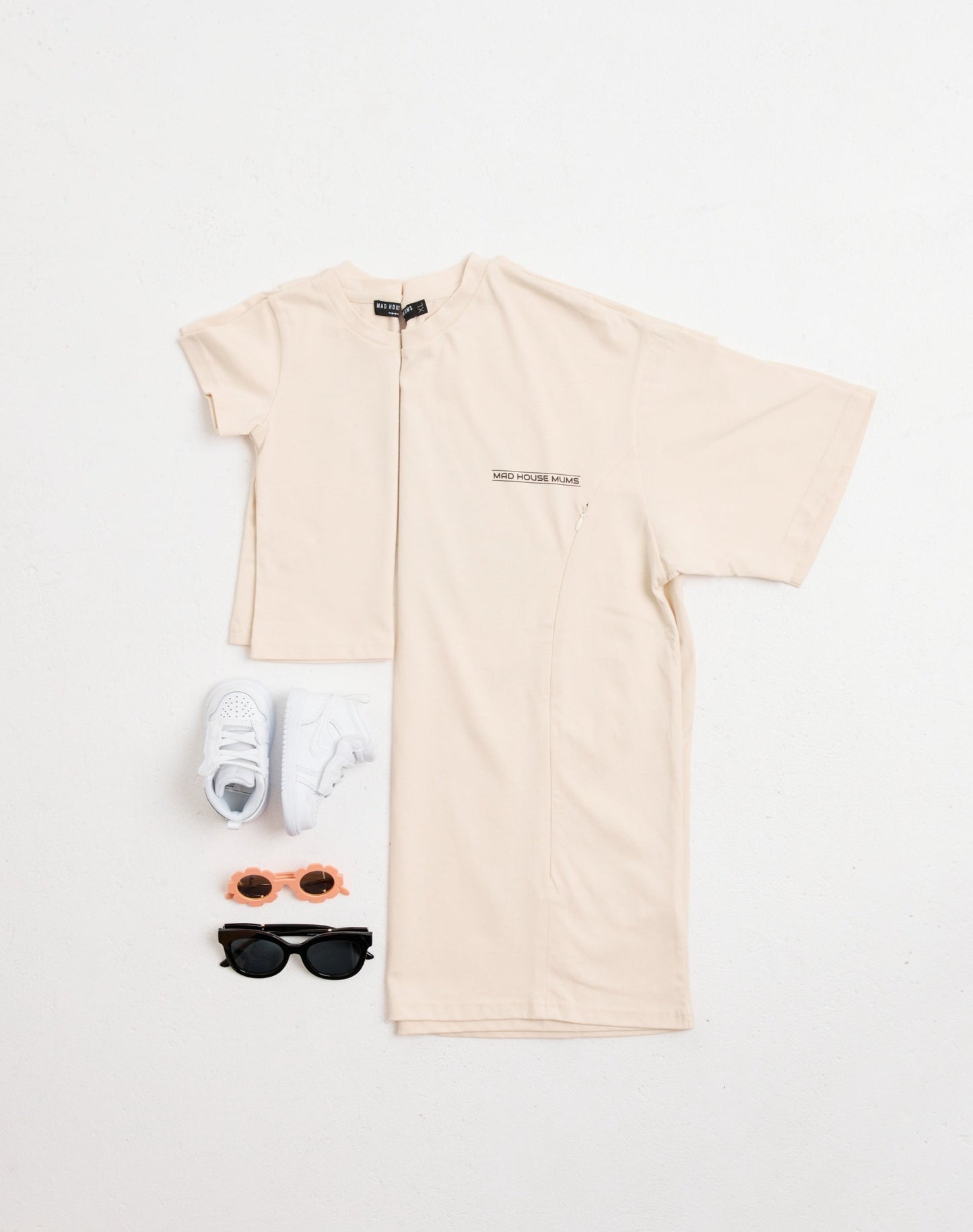 Breastfeeding Tee | Relaxed Fit | Sandy Days | Mummy and Me Tee